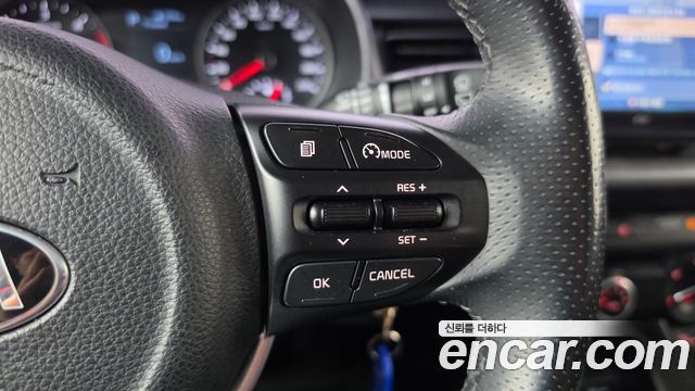 Kia Stonic 2018 — photo 22