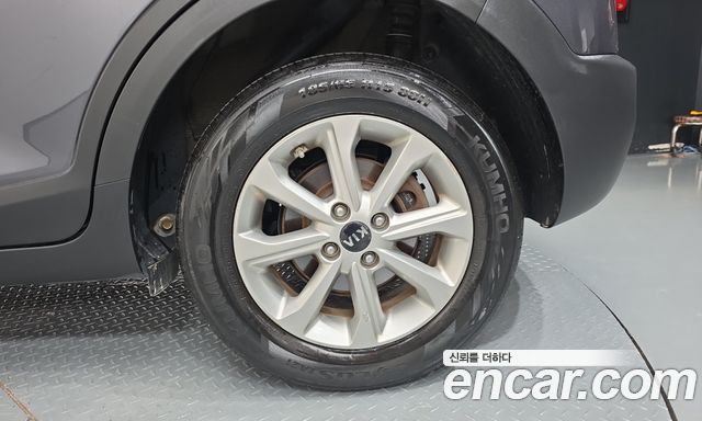 Kia Stonic 2018 — photo 7