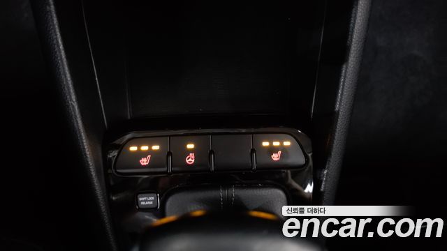 Kia Stonic 2018 — photo 30