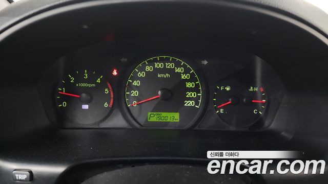 Hyundai Starex 2012 — photo 8