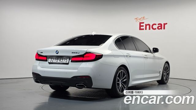 BMW 5-Series 2021 — photo 2
