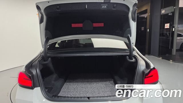 BMW 5-Series 2021 — photo 20