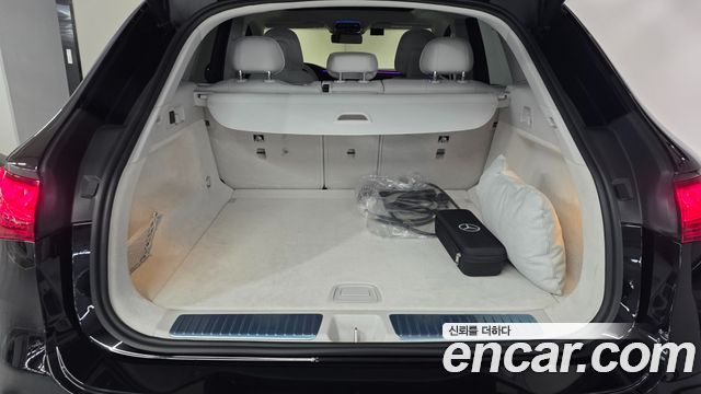 Mercedes-Benz EQE 2024 — photo 10