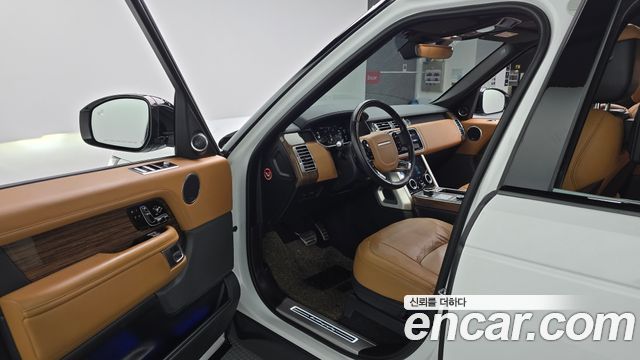 Land Rover Range Rover 2022 — photo 10
