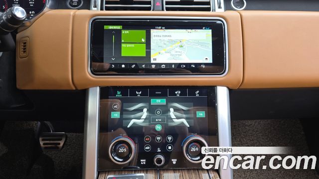 Land Rover Range Rover 2022 — photo 12
