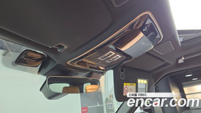 Land Rover Range Rover 2022 — photo 17