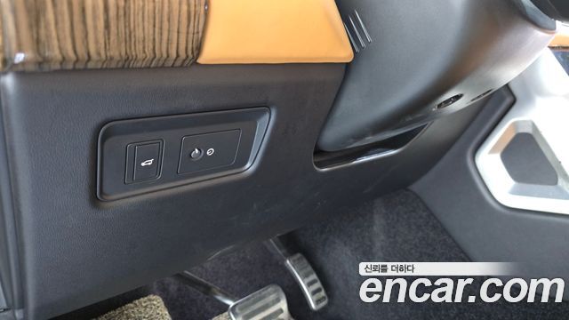 Land Rover Range Rover 2022 — photo 18