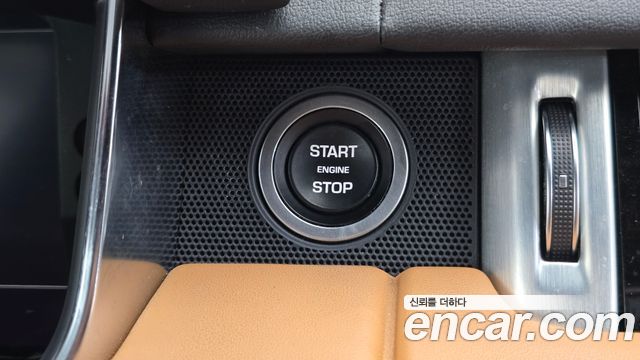 Land Rover Range Rover 2022 — photo 19
