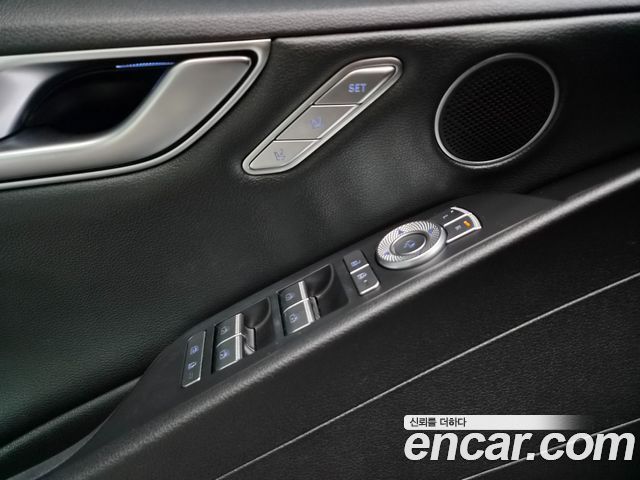 Genesis G80 2022 — photo 19