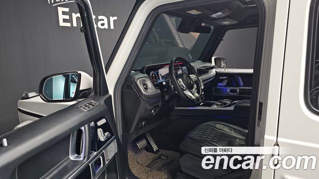 Mercedes-Benz G-Class 2020 — photo 13