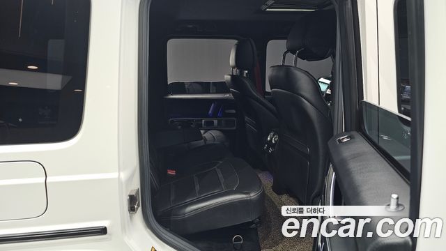 Mercedes-Benz G-Class 2020 — photo 17