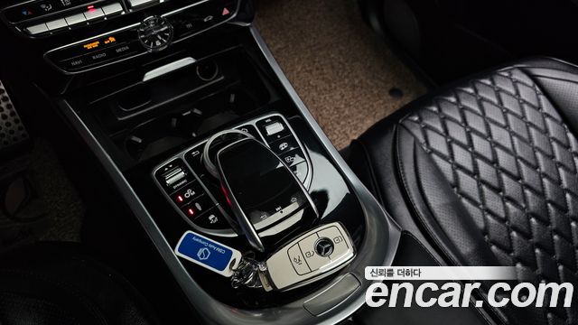 Mercedes-Benz G-Class 2020 — photo 22