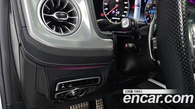 Mercedes-Benz G-Class 2020 — photo 23