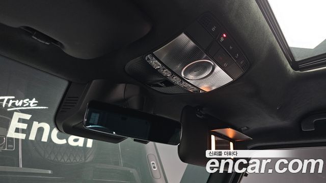 Mercedes-Benz G-Class 2020 — photo 24