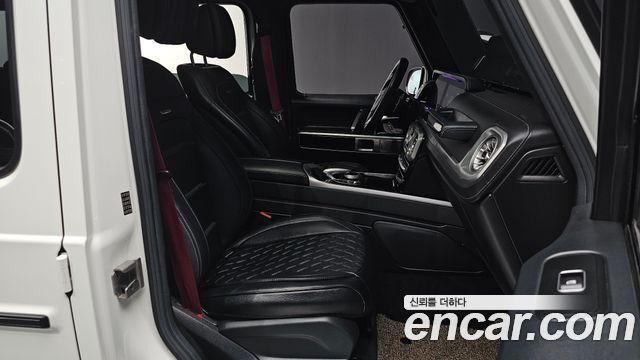 Mercedes-Benz G-Class 2020 — photo 16