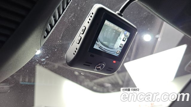Mercedes-Benz C-Class 2023 — photo 24