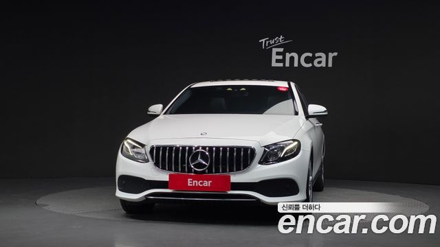 Mercedes-Benz E-Class 2017 — photo 3