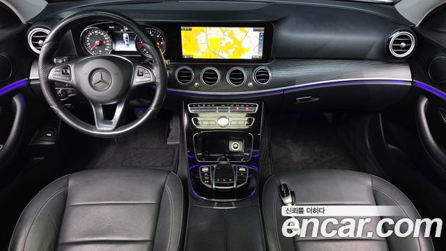 Mercedes-Benz E-Class 2017 — photo 7