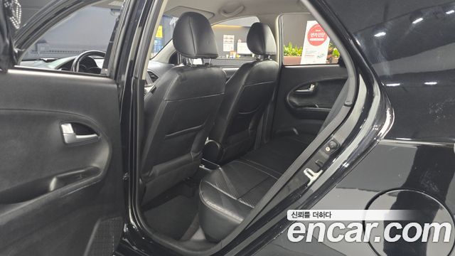 Kia morning 2014 — photo 11