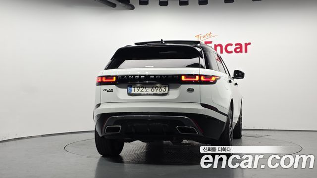 Land Rover Range Rover Velar 2022 — photo 4