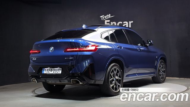 BMW X4 2023 — photo 2
