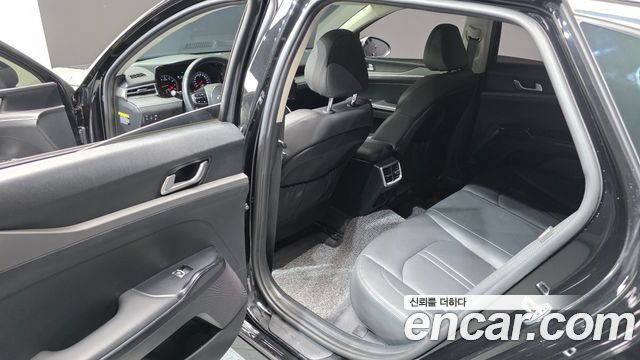 Kia K5 2020 — photo 11