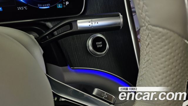 Mercedes-Benz EQS 2022 — photo 12