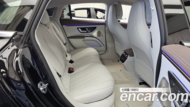 Mercedes-Benz EQS 2022 — photo 18