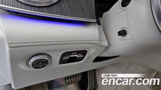Mercedes-Benz EQS 2022 — photo 27