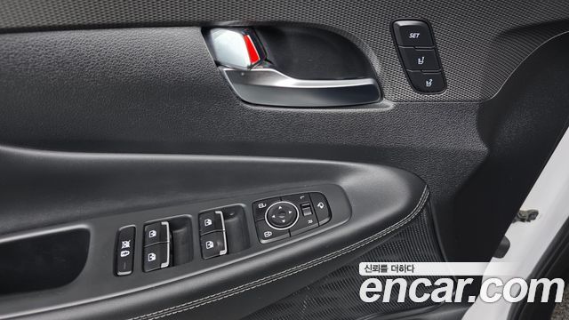 Hyundai Santafe 2019 — photo 11