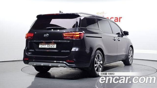 Kia Canival 2019 — photo 2