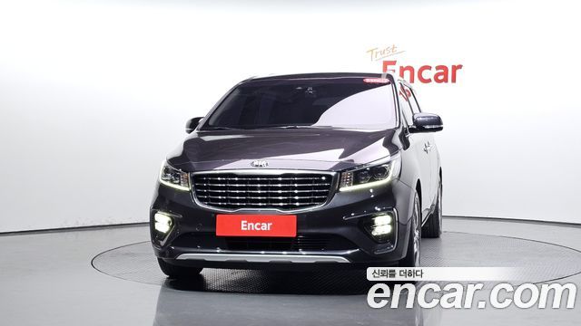 Kia Canival 2019 — photo 3