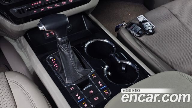 Kia Canival 2019 — photo 12