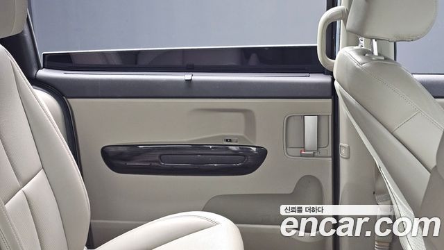 Kia Canival 2019 — photo 15