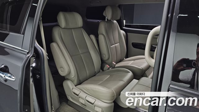 Kia Canival 2019 — photo 16