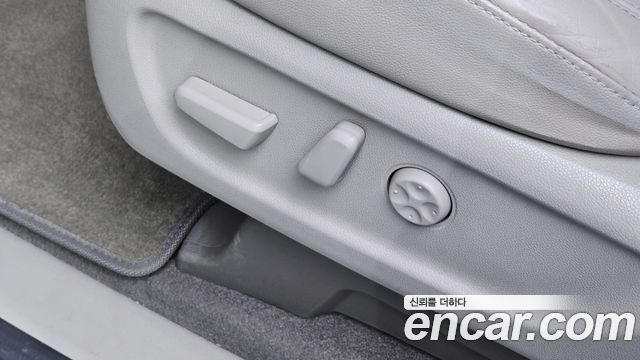 Kia Canival 2019 — photo 28
