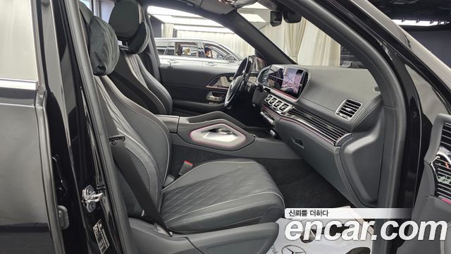 Mercedes-Benz GLS-Class 2025 — photo 11