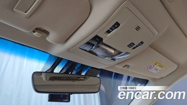 Lexus ES 2017 — photo 26