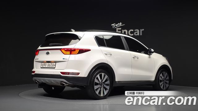 Kia Sportage 2018 — photo 2