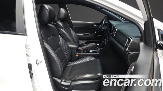 Kia Sportage 2018 — photo 17