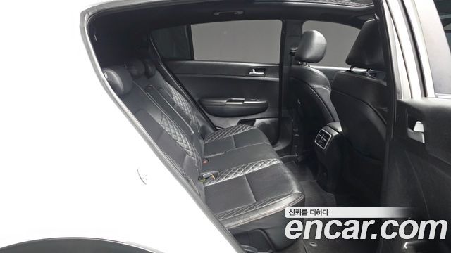 Kia Sportage 2018 — photo 18