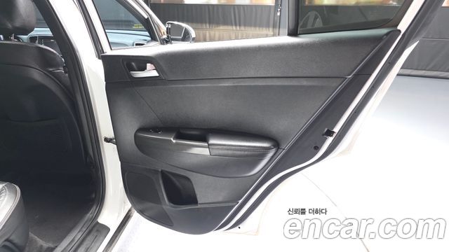 Kia Sportage 2018 — photo 15