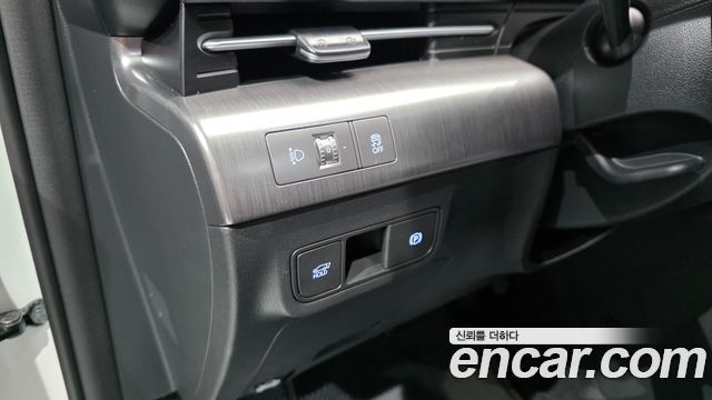 Hyundai Kona 2023 — photo 12