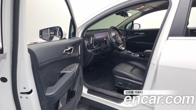Kia Sportage 2023 — photo 13