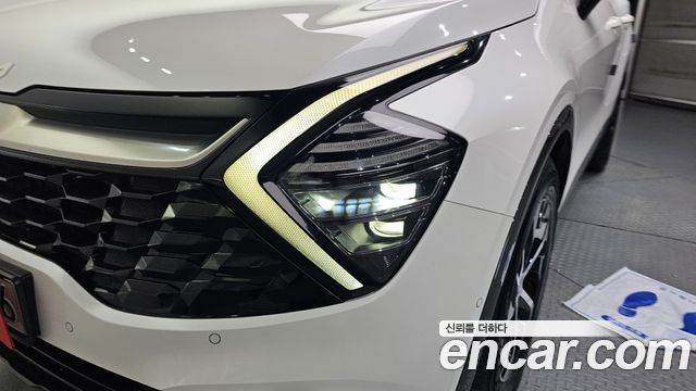 Kia Sportage 2023 — photo 8