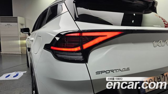 Kia Sportage 2023 — photo 9