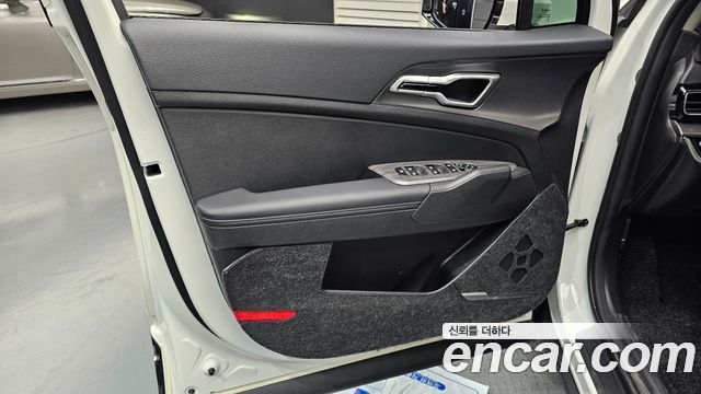 Kia Sportage 2023 — photo 14