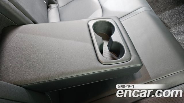 Kia Sportage 2023 — photo 27