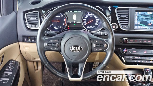 Kia Canival 2019 — photo 13