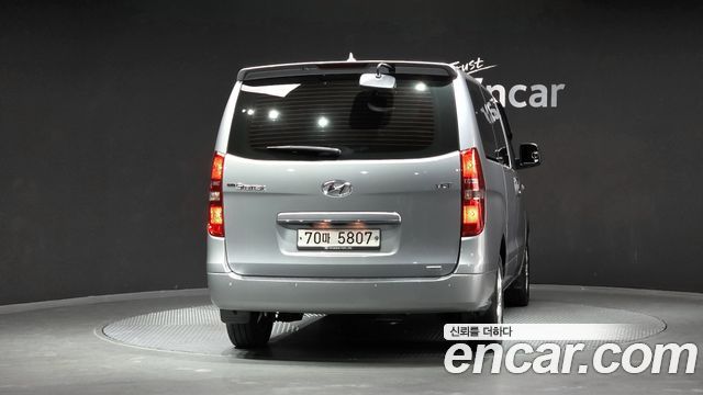 Hyundai Starex 2015 — photo 4
